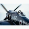 Tirage intitulé Ciel Dégagé qui représente un avion Sea Fury de collection qui réalise les dernières vérifications avant le décollage.